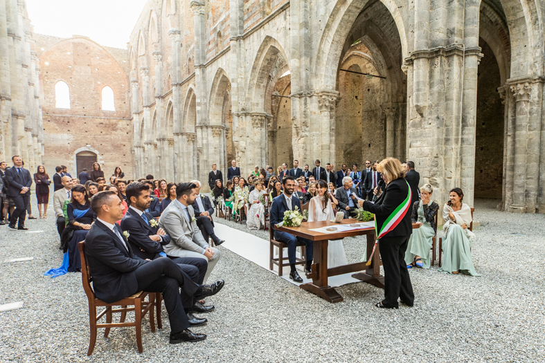 civil wedding cerimony in italy